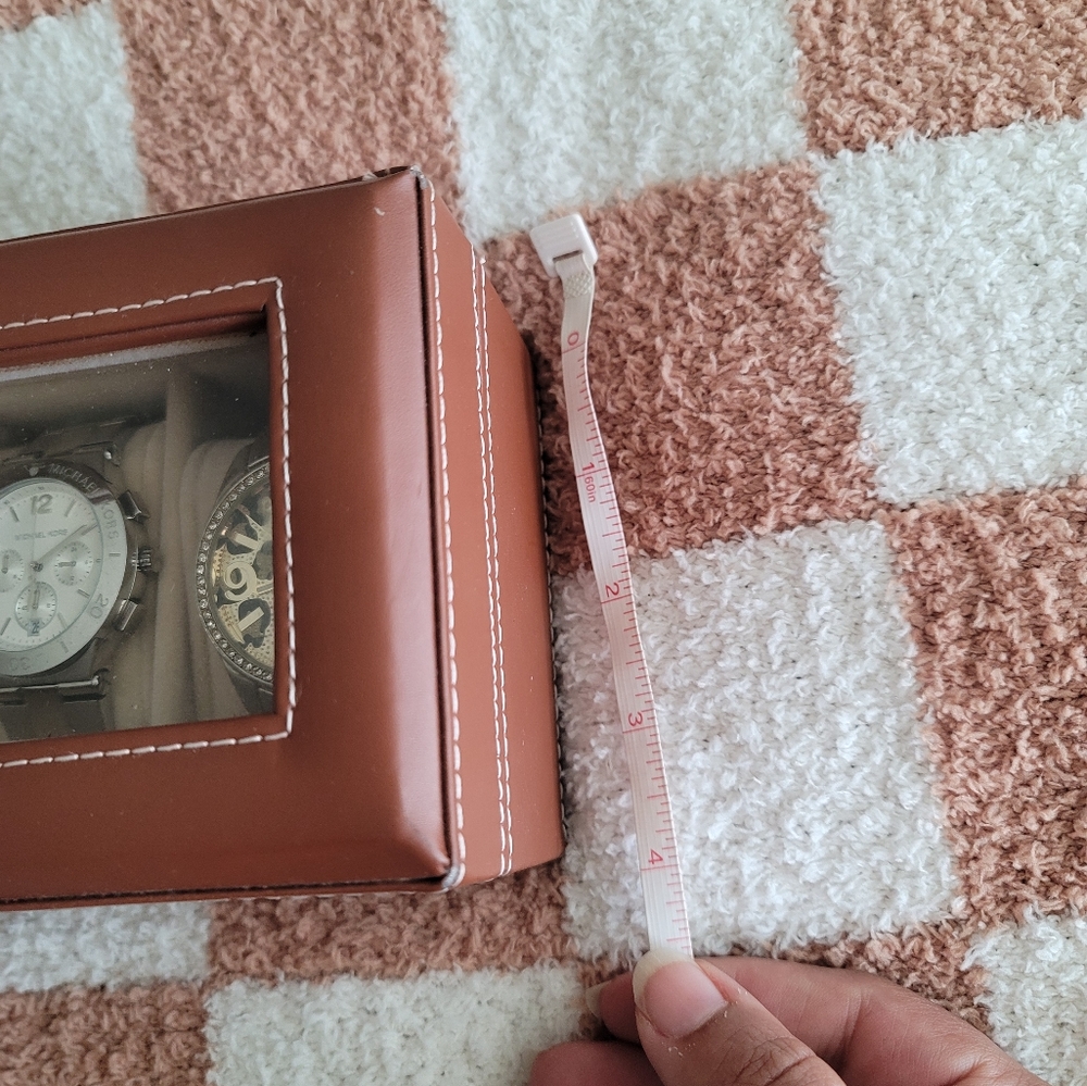 Watch Case - Picture 3 of 10